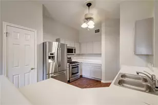 7509 Spivey Dr, Austin, TX 78749 - Photo 2