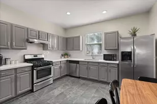 4806 Mendoza Dr, Austin, TX 78721 - Photo 10