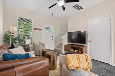 4806 Mendoza Drive, Austin, TX 78721 - Photo 6