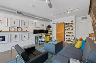 1601 E Cesar Chavez St, Austin, TX 78702 - Photo 2