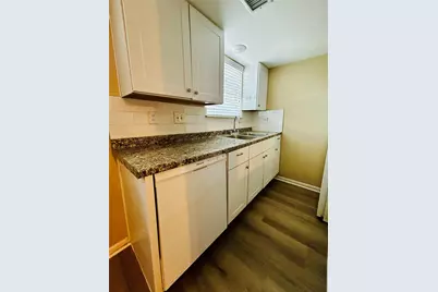 4410 Avenue F #205, Austin, TX 78751 - Photo 10