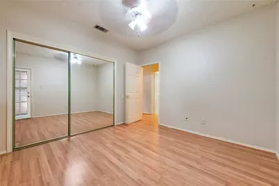 706 W 22nd Street #202, Austin, TX 78705 - Photo 6
