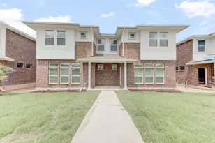 605 W South St, Leander, TX 78641 - Photo 2