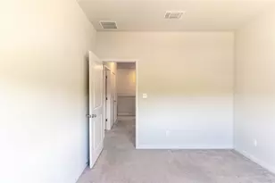 605 W South St, Leander, TX 78641 - Photo 14