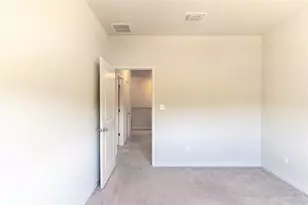 605 W South St, Leander, TX 78641 - Photo 14