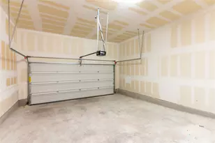 605 W South St, Leander, TX 78641 - Photo 16