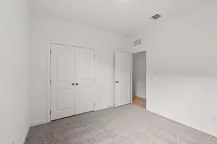408 Sullivan Wy, Elgin, TX 78621 - Photo 18