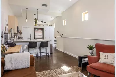 1601 E 5th Street #219, Austin, TX 78702 - Photo 4
