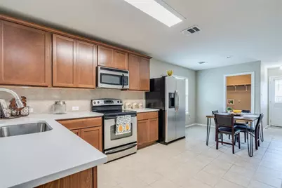 185 Housefinch Loop, Leander, TX 78641 - Photo 10