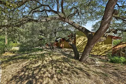 2204 Spring Creek Drive, Austin, TX 78704 - Photo 2