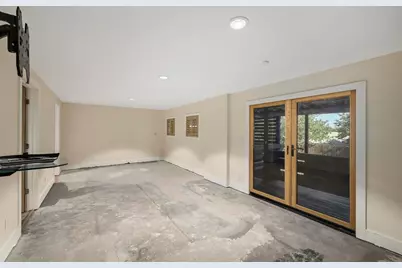 2204 Spring Creek Drive, Austin, TX 78704 - Photo 22