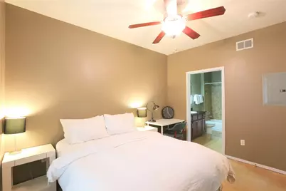910 W 25th Street #502, Austin, TX 78705 - Photo 12