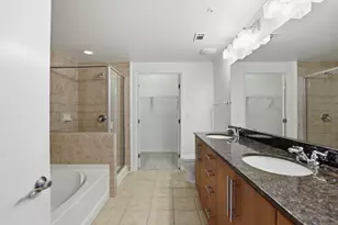 54 Rainey St, Austin, TX 78701 - Photo 14