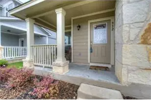 932 Lost Pines Ln, Cedar Park, TX 78613 - Photo 4