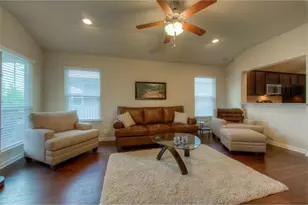 932 Lost Pines Ln, Cedar Park, TX 78613 - Photo 8