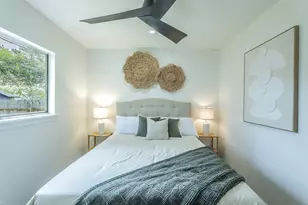 3208 Rockhurst Ln, Austin, TX 78723 - Photo 16