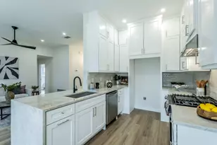 3208 Rockhurst Ln, Austin, TX 78723 - Photo 6