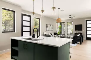 1401 E 3rd St, Austin, TX 78702 - Photo 14