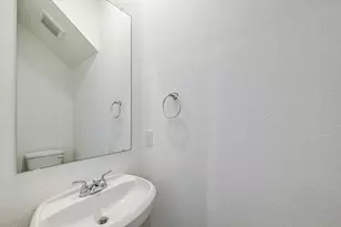 1012 Universal Dr, Hutto, TX 78634 - Photo 26