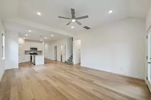 1012 Universal Dr, Hutto, TX 78634 - Photo 12