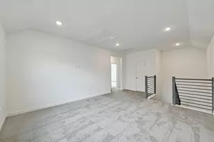 1012 Universal Dr, Hutto, TX 78634 - Photo 16