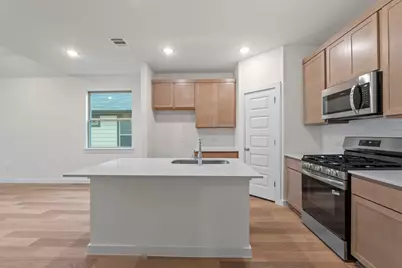 1012 Universal Drive, Hutto, TX 78634 - Photo 8