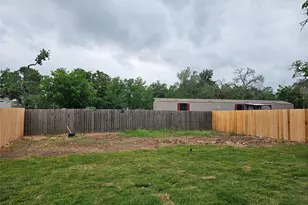 169 Chickasaw, Smithville, TX 78957 - Photo 20