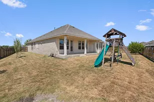 1205 Knowles Dr, Hutto, TX 78634 - Photo 32