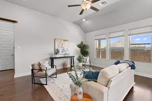1205 Knowles Dr, Hutto, TX 78634 - Photo 12