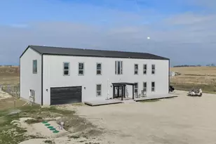 735 County Road 304, Jarrell, TX 76537 - Photo 32