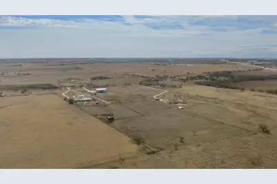 735 County Road 304, Jarrell, TX 76537 - Photo 38