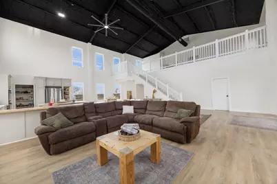 735 County Road 304, Jarrell, TX 76537 - Photo 12