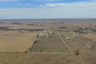 735 County Road 304, Jarrell, TX 76537 - Photo 40