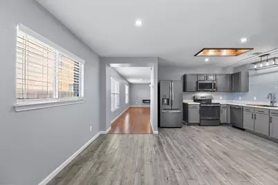 215 Sunny Brook Drive, Leander, TX 78641 - Photo 18