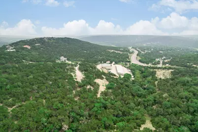 18801 Lake Crest Drive, Jonestown, TX 78645 - Photo 10