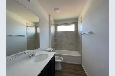 211 Coventry Drive, Hutto, TX 78634 - Photo 6