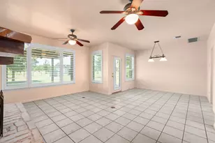 913 Co Rd 220, Florence, TX 76527 - Photo 8