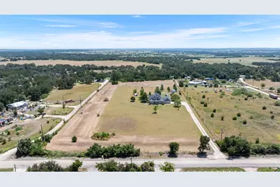 913 County Road 220, Florence, TX 76527 - Photo 38