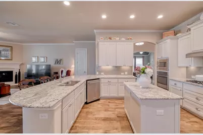 3204 Venezia View, Leander, TX 78641 - Photo 8