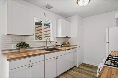 2808 Dillion Hill Drive, Austin, TX 78745 - Photo 14