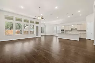 117 Barton Run Dr, Georgetown, TX 78628 - Photo 4