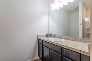 298 Shiro Dr, Kyle, TX 78640 - Photo 14