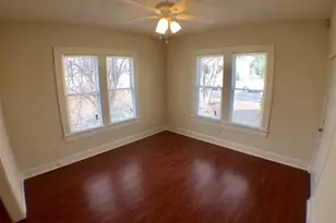 907 Taylor St, Austin, TX 78702 - Photo 2