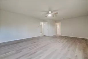 3901 Skipton Dr, Austin, TX 78727 - Photo 10