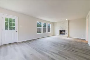 3901 Skipton Dr, Austin, TX 78727 - Photo 4