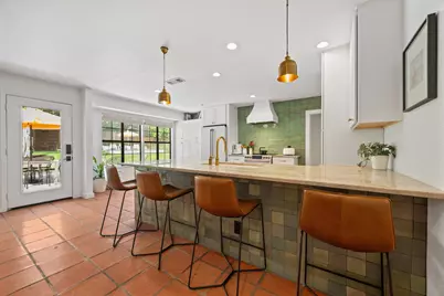 6206 Highland Hills Drive, Austin, TX 78731 - Photo 10