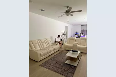 208 Flowers Avenue, Hutto, TX 78634 - Photo 2