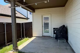208 Flowers Ave, Hutto, TX 78634 - Photo 24