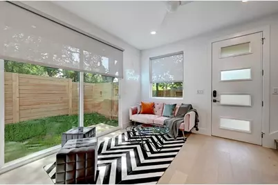 2405 E 11th Street #2, Austin, TX 78702 - Photo 4