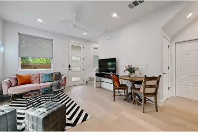2405 E 11th Street #2, Austin, TX 78702 - Photo 10